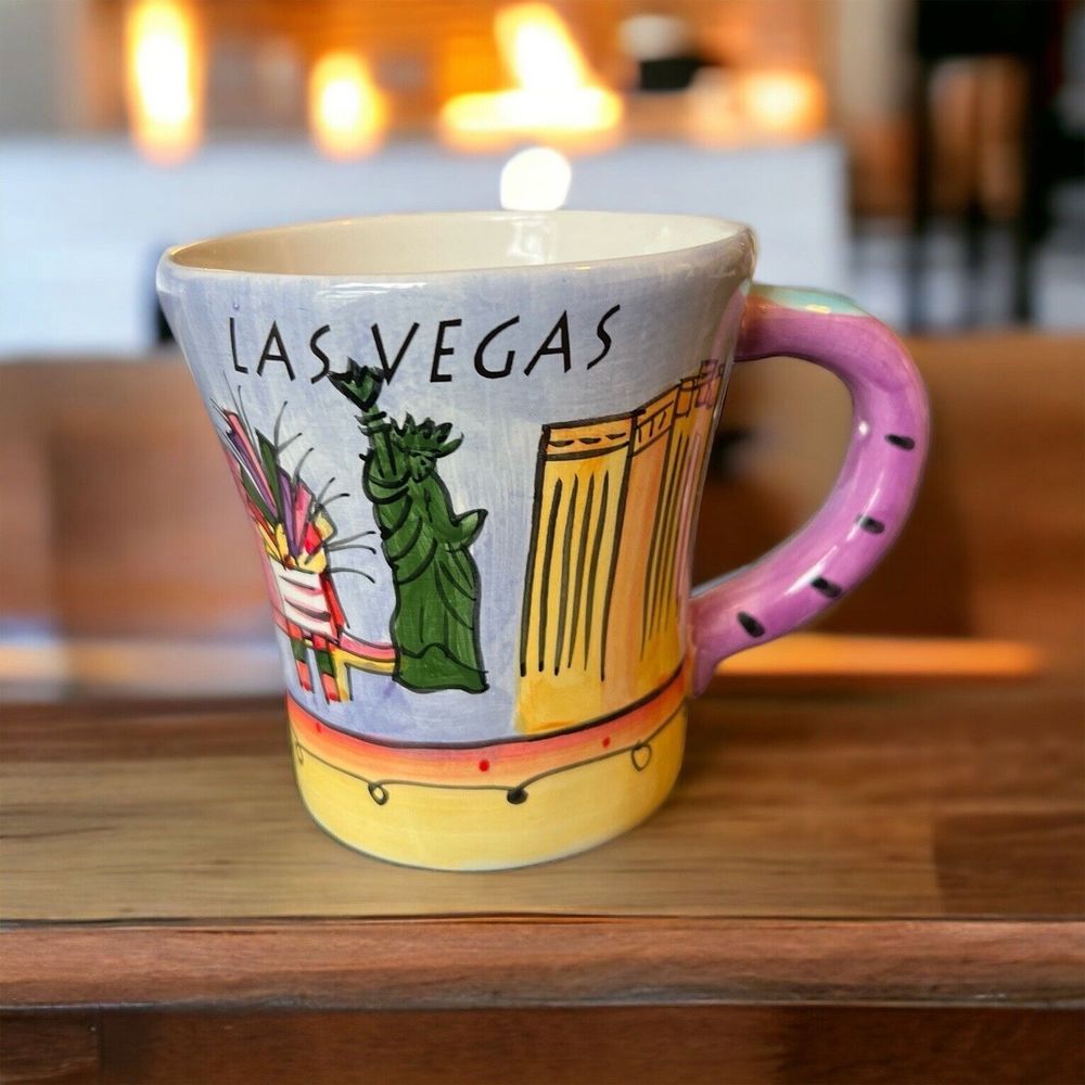Las Vegas NV Coffee Mug With MGM Excalibur Statue Of Liberty Casino Dice Strip
